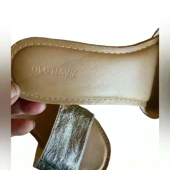 Bundle. Size 7. One pair gold glitter slides . 2nd pair navy Style&Co‎ slip one. - Picture 8 of 10